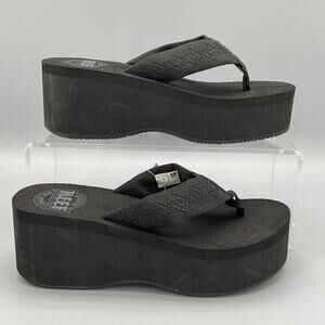 NEW Reef Women’s Sandy Hi Sandals Black Size 5